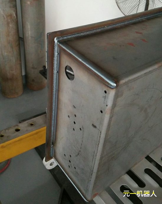 电力铁塔塔脚焊接粉色视频视频网站1.jpg